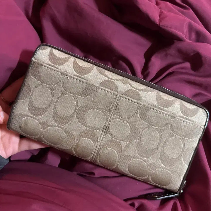 [BUNJANG] Coach Signature Long Wallet / 코치 시그니처 장지갑