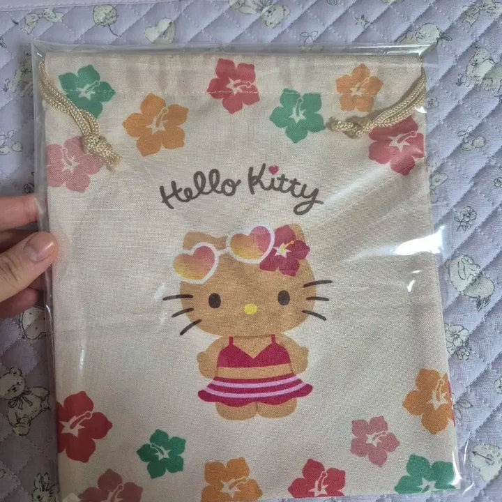 [BUNJANG] Hello Kitty Tanning Kitty Drawstring Pouch / 헬로키티 태닝키티 복조리 파우치