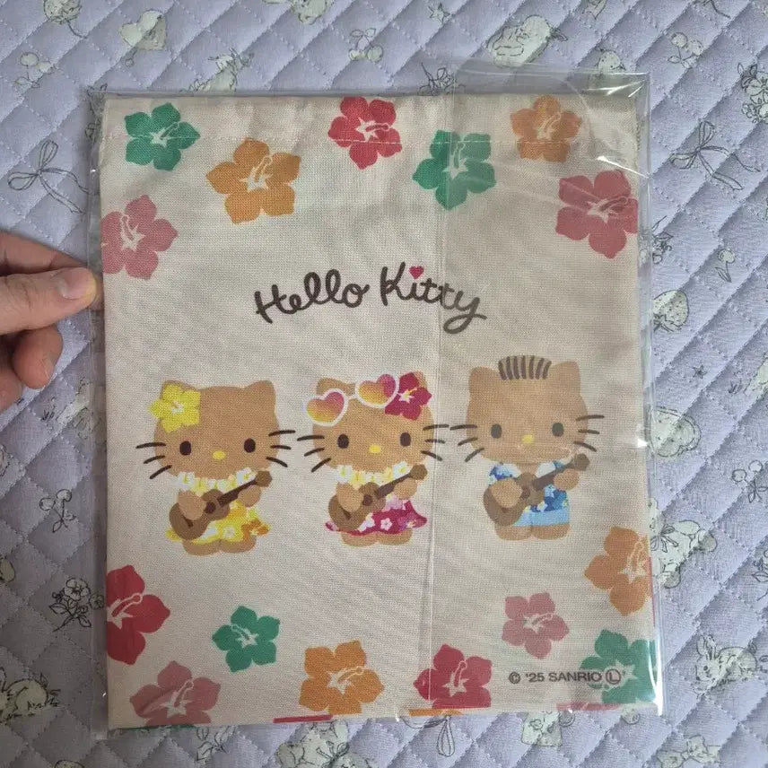 [BUNJANG] Hello Kitty Tanning Kitty Drawstring Pouch / 헬로키티 태닝키티 복조리 파우치