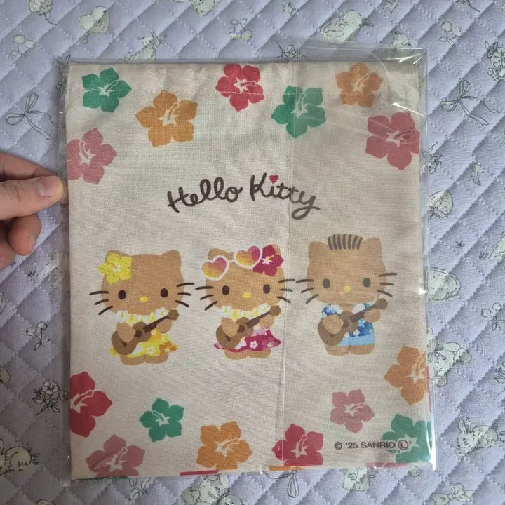 [BUNJANG] Hello Kitty Tanning Kitty Drawstring Pouch / 헬로키티 태닝키티 복조리 파우치
