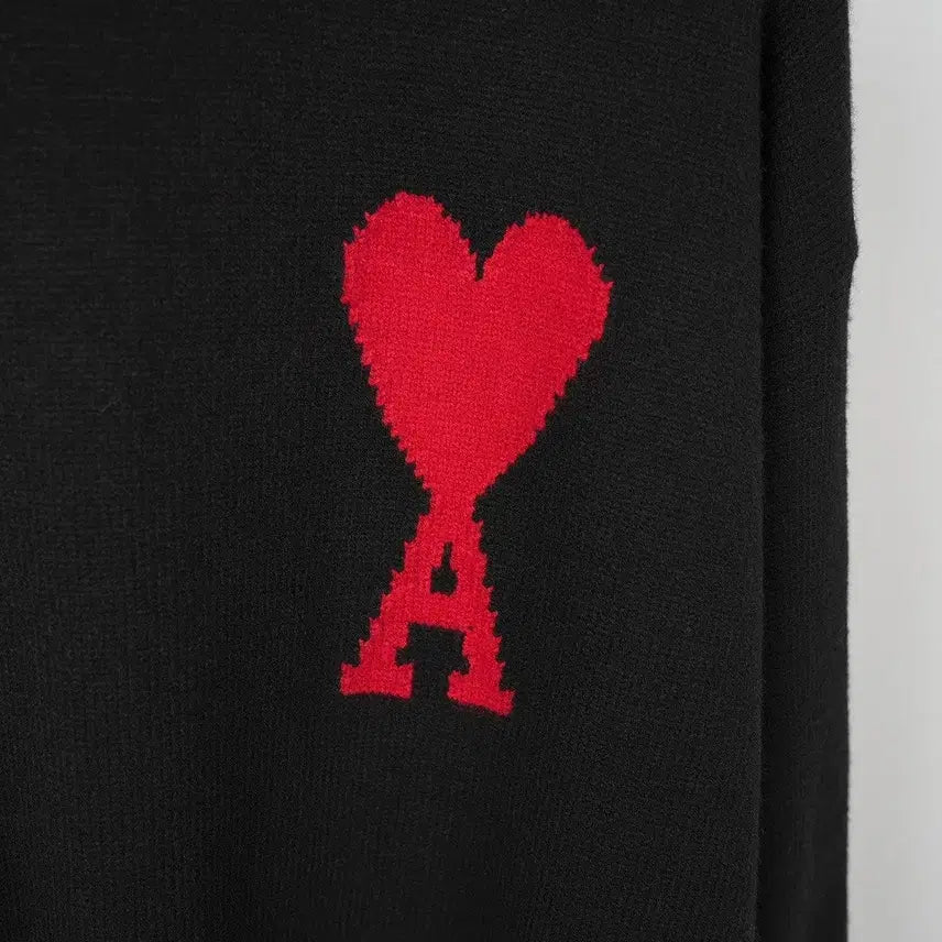 [BUNJANG] AMI Black Heart Logo Knit Sweater / 아미 블랙 하트 로고 니트 스웨터
