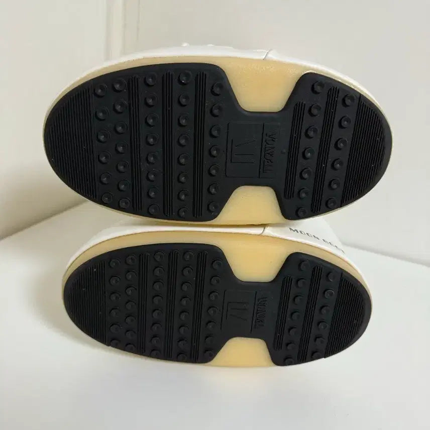 [BUNJANG] Moon Boots White Boots / 문부츠 화이트 35/38