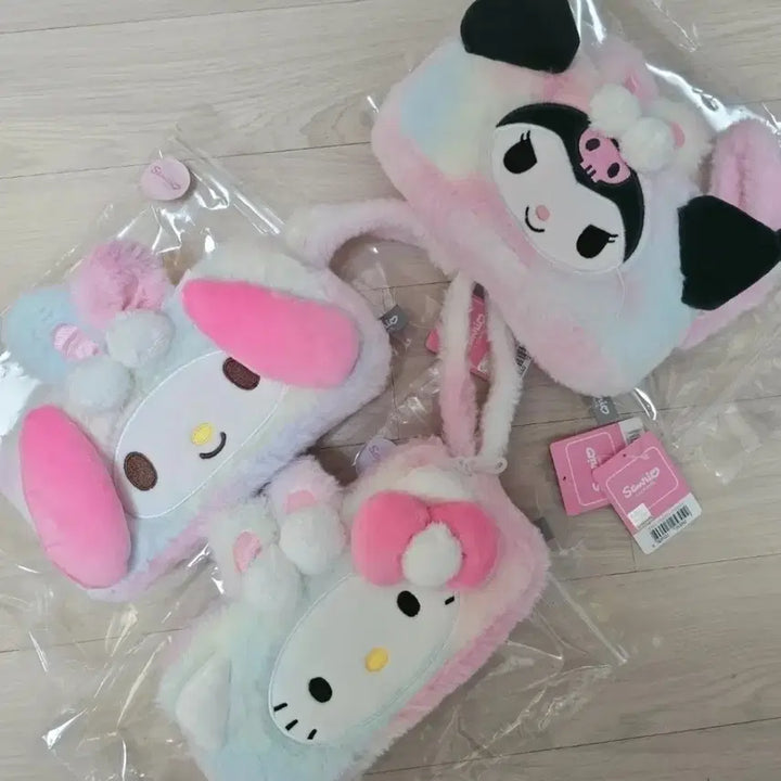[BUNJANG] Sanrio Rainbow Square Pouch / 산리오 레인보우 사각 파우치 새 상품 팝니다