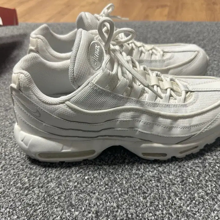 [BUNJANG] Nike Air Max 95 White Sneakers / 95맥스 화이트 정품