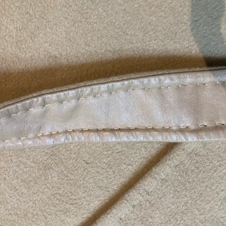 [BUNJANG] Mine Beige Leather Belt Coat / 마인 베이지 가죽벨트 코트(털 탈착가능) 택포7만원