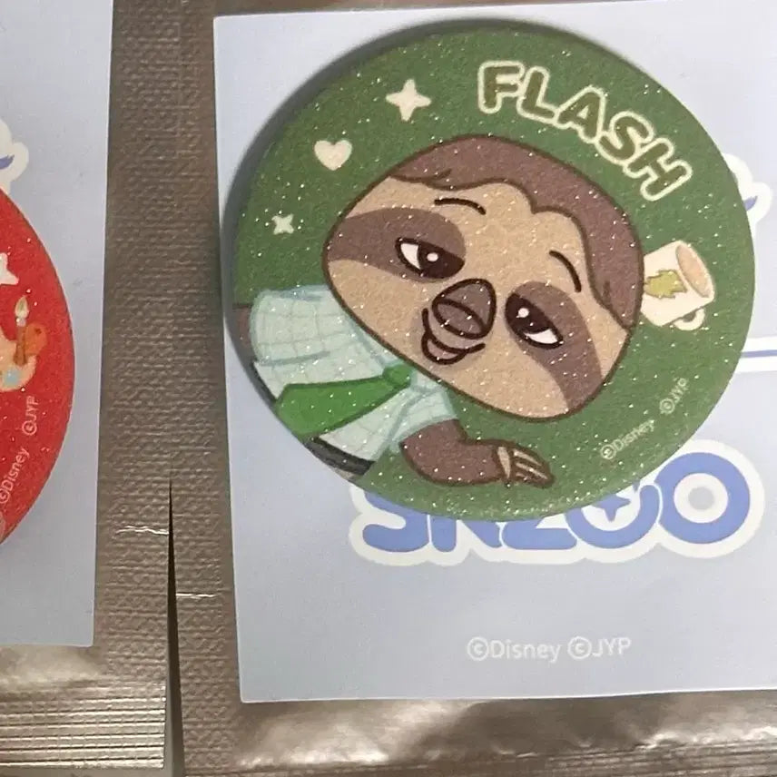 [BUNJANG] Zootopia 2 Flash Glitter Can Badge / (단순개봉) 플래시 주토피아2 스키주 콜라보 글리터 캔뱃지
