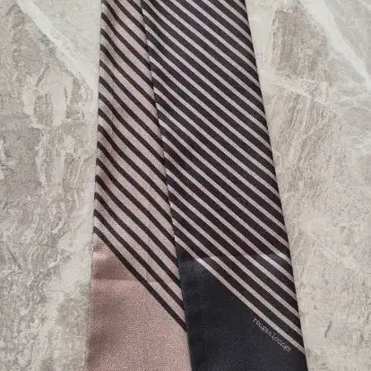 [BUNJANG] LOUGE & LOUNGE Silk Scarf / 루즈앤라운지 실크 스카프 새상품