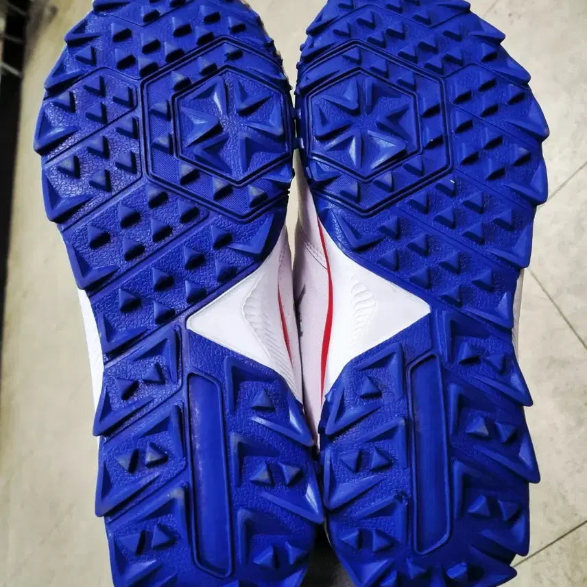 [BUNJANG] BMC Home Run Man Baseball Artificial Turf Shoes / BMC 홈런맨 야구 인조잔디화