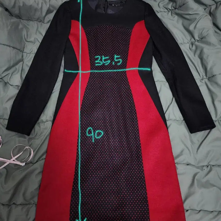 [BUNJANG] Vesse Red Color Block Dress / VESSE 레드 배색 원피스 예쎄 배색 원피스 H라인 원피스