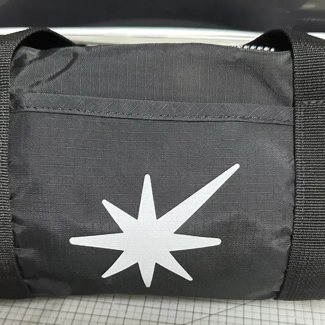 [BUNJANG] Baekhyun Lonsdaleite Lightstick Bag / 엑소 exo 백현 론스달라이트 응원봉 가방 (스트랩 없어요)