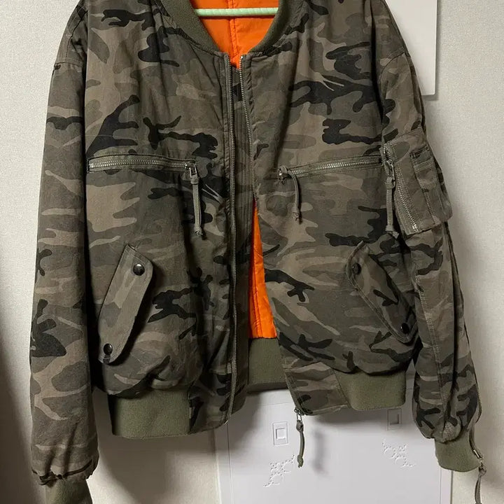 [BUNJANG] Grails Multi Zipper Bomber Camo / 그레일즈 멀티 지퍼 봄버 카모