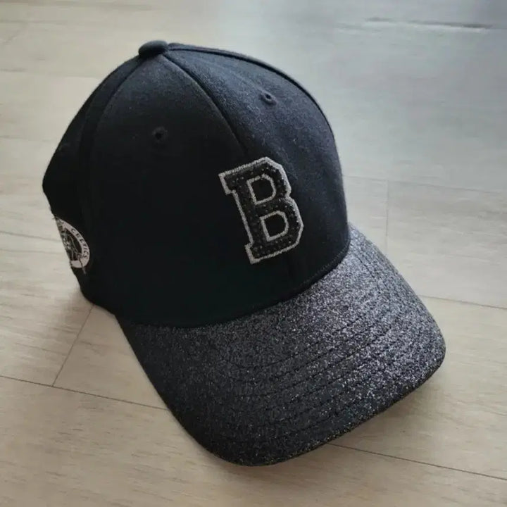 [BUNJANG] Black Cap with Glitter / 블랙 캡 모자