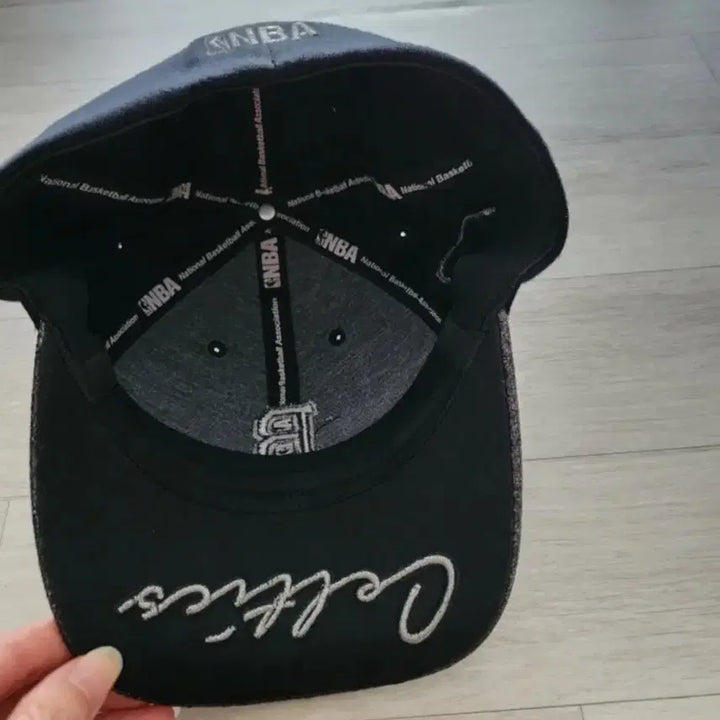 [BUNJANG] Black Cap with Glitter / 블랙 캡 모자