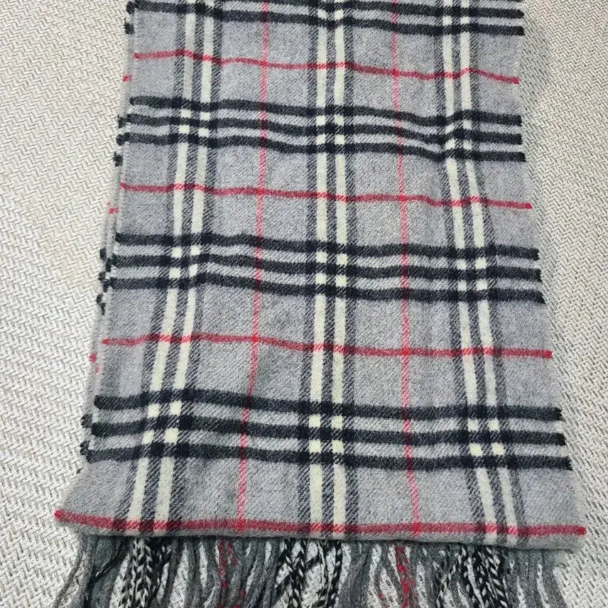 [BUNJANG] Burberry Classic Check Muffler Gray / 버버리 클래식 체크 머플러 그레이
