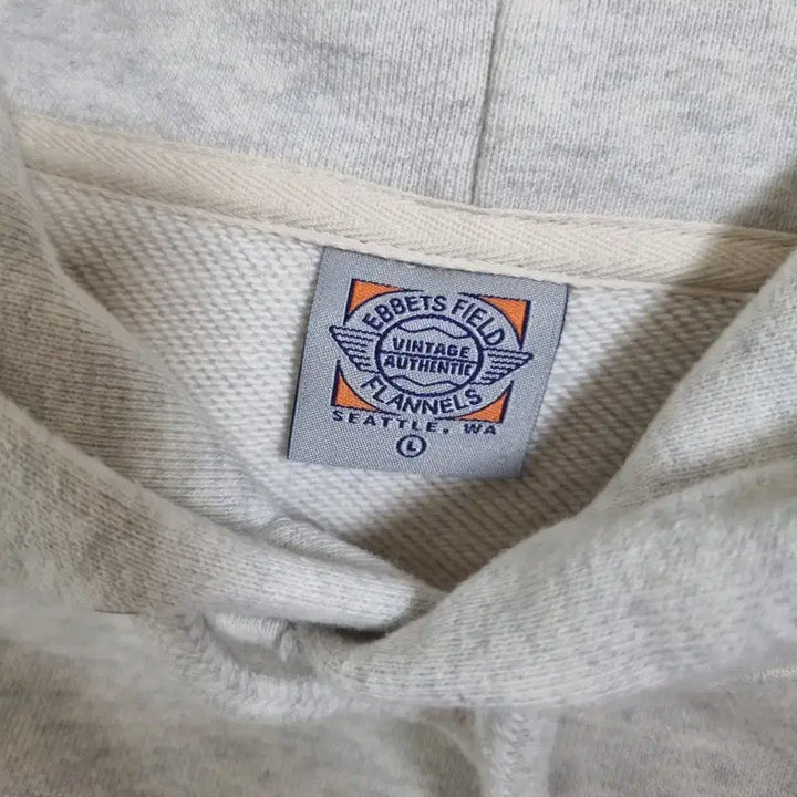 [BUNJANG] Ebbets Field Authentic Hooded Sweatshirt Oatmeal L Size / 이벳필드 어센틱 후드티. 오트밀. L사이즈-상태 아주 좋음