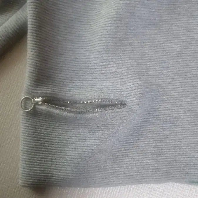 [BUNJANG] Gray Zip-up Knit Cardigan / 그레이 집업 니트 가디건