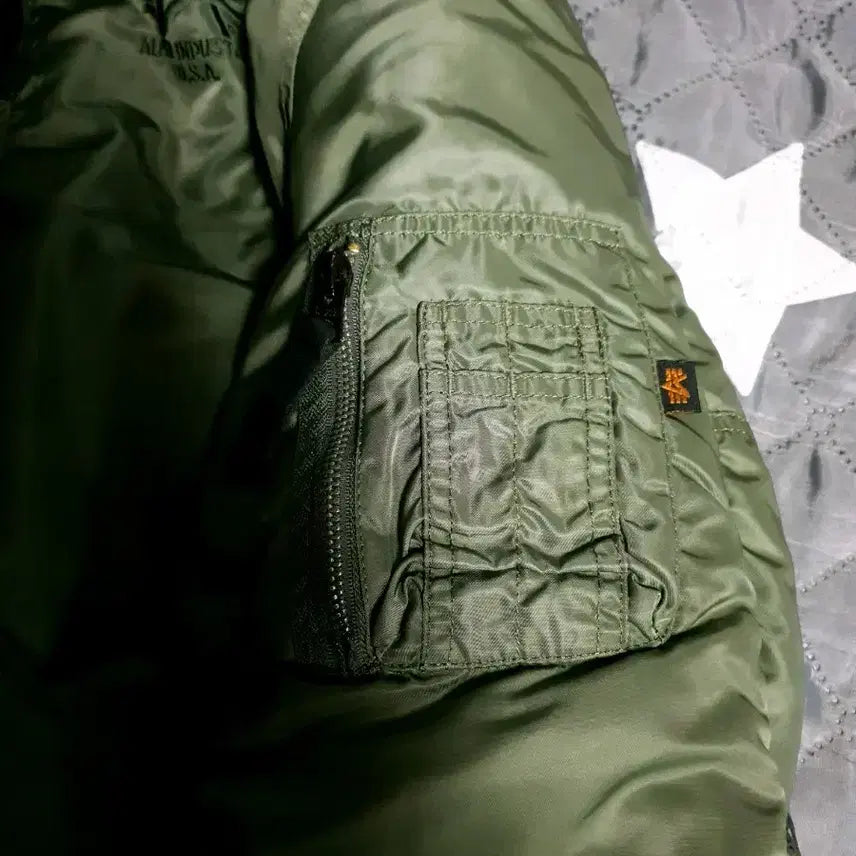 [BUNJANG] Alpha Industries N3D Parka Sage Green (M) / 알파인더스트리 made in U.S.A  N3D 파카 세이지그린 (M)