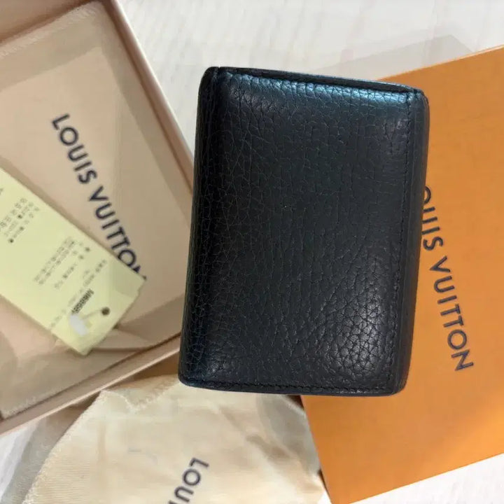 [BUNJANG] Louis Vuitton Capucines XS Wallet Black / 루이비통 카퓌신 XS 또뤼옹 월릿 블랙(정품)