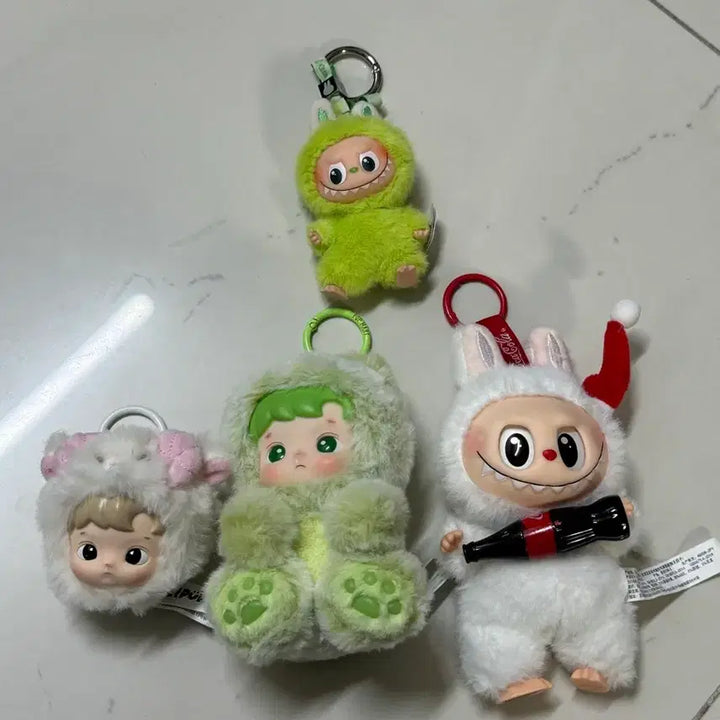 [BUNJANG] POP MART KAS Coca Cola Hachipupu Jelly Bear Keyring / 팝마트 KAS 키링 인형 Coca Cola 콜라보/하치푸푸 젤리곰키링