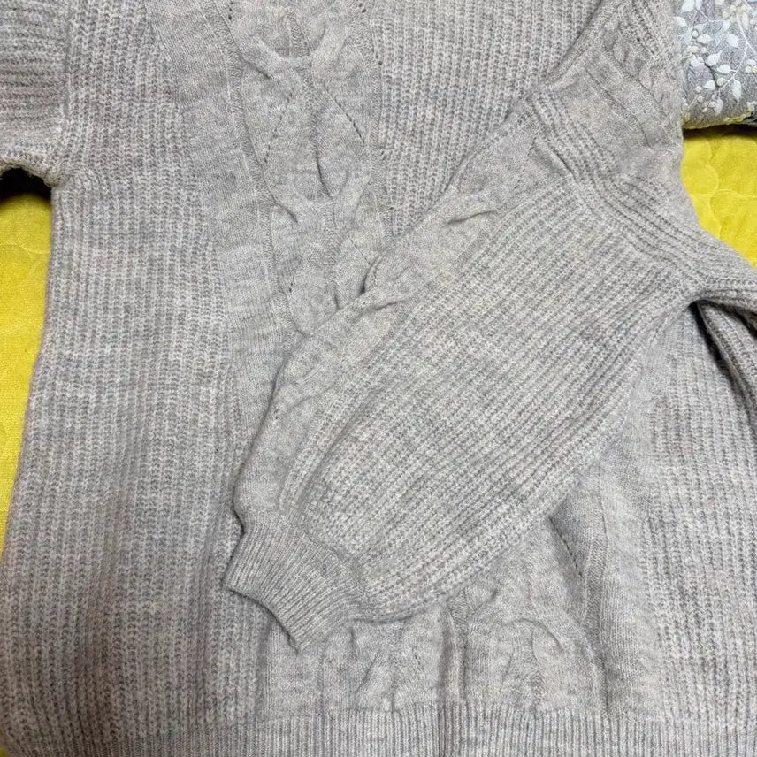 [BUNJANG] Generic Mini Dress / 터틀넥 꽈배기 니트벌룬 미니원피스