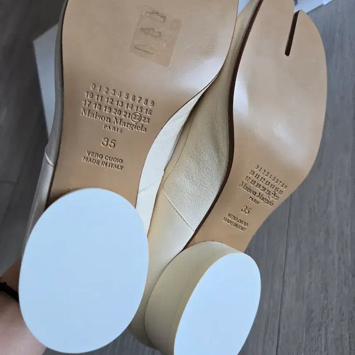 [BUNJANG] Maison Margiela Tabi Pumps / 차정원 메종마르지엘라 타비 펌프스