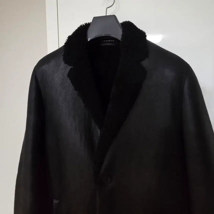 [BUNJANG] Theory Black Shearling Coat / 띠어리 블랙 무스탕 코트
