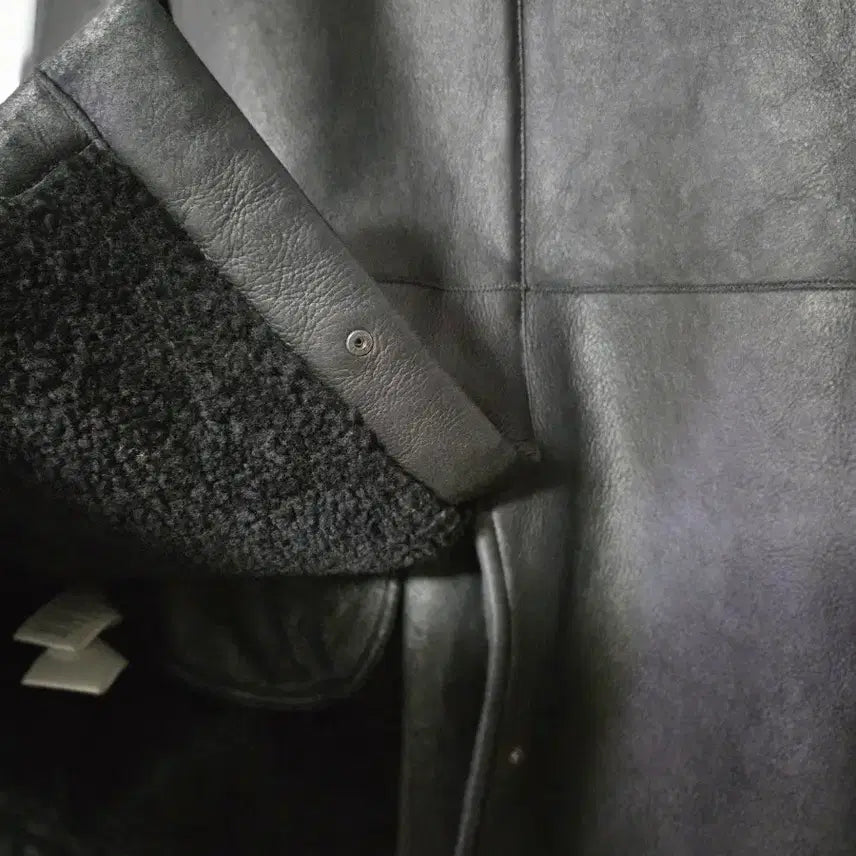 [BUNJANG] Theory Black Shearling Coat / 띠어리 블랙 무스탕 코트