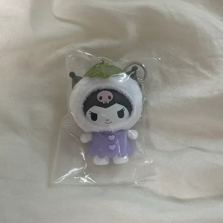 [BUNJANG] Sanrio Kuromi Chibitomo Figure Keyring / 산리오 치비토모 쿠로미 피규어 키링 가챠