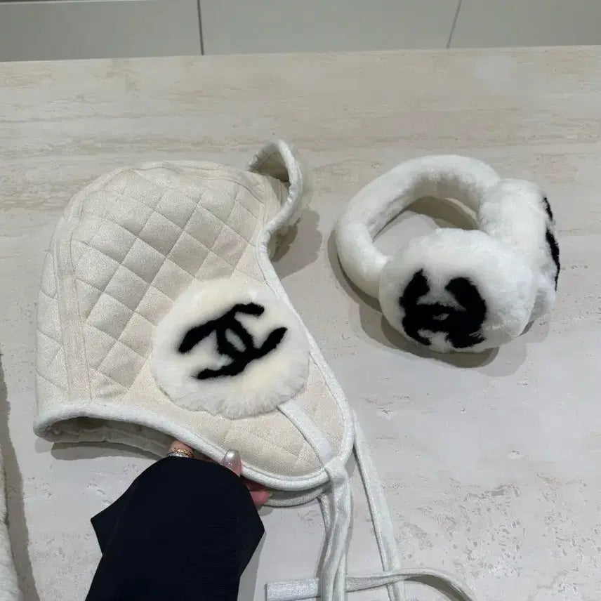 [BUNJANG] Umorf Ivory Earflap Hat / 어머프 단품