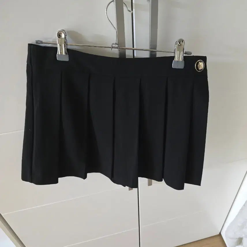 [BUNJANG] Zara Pleated Mini Skirt / 자라 블략 플리츠 미니스커트 치마바지 XS