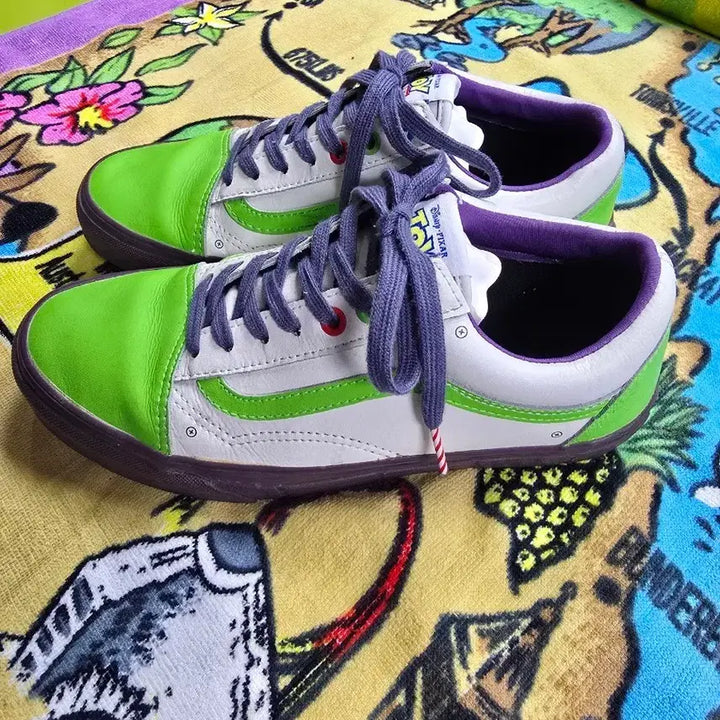 [BUNJANG] Vans Old Skool Toy Story Buzz Lightyear Sneakers / 반스 올드스쿨 토이스토리 Buzz Lightyear 운동화 (1493)