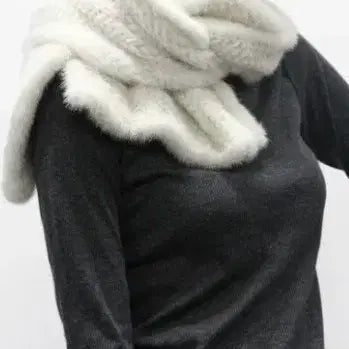 [BUNJANG] White Mink Knitting Scarf / 화이트밍크니팅목도리