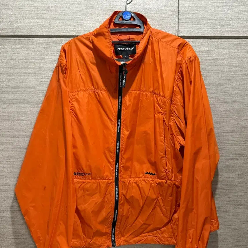 [BUNJANG] YesEyeSee Windbreaker Jacket / 예스아이씨 바람막이 3만원
