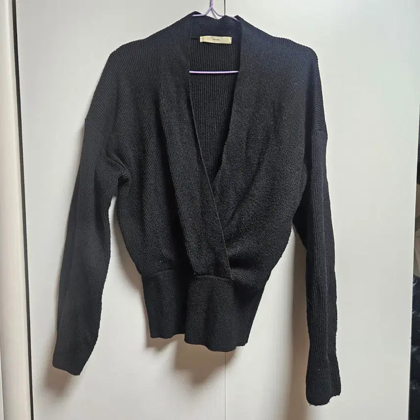 [BUNJANG] Black Wrap Knit Cardigan / 블랙 랩 니트 가디건