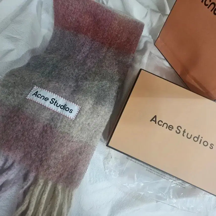 [BUNJANG] Acne Studios Scarf / 아크네 스튜디오 목도리 새상품