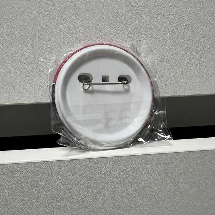 [BUNJANG] Chainsaw Man Power Hologram Can Badge / 체인소맨 (파워) 원화 홀로그램 캔뱃지