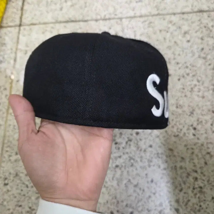 [BUNJANG] Supreme New Era Hat / 슈프림 뉴에라 모자
