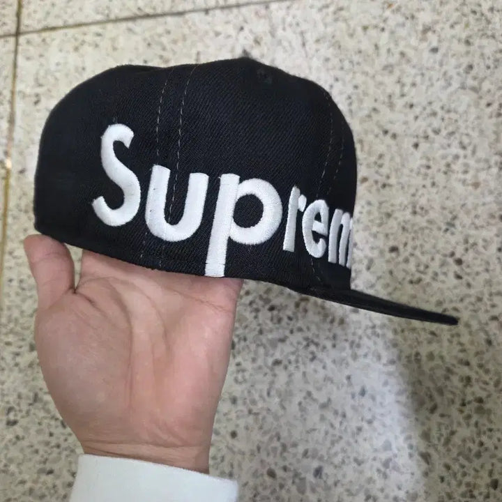 [BUNJANG] Supreme New Era Hat / 슈프림 뉴에라 모자