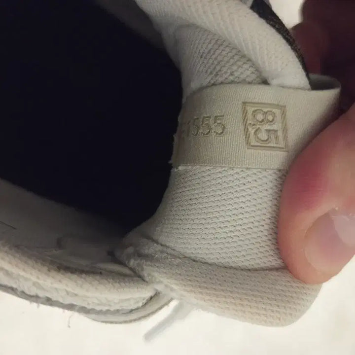 [BUNJANG] Fendi Sneakers / 정품 펜디 스니커즈 운동화 8.5 팝니다