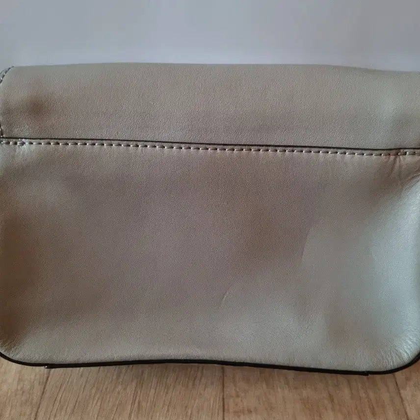 [BUNJANG] Oryany Chain Crossbody Bag / 오야니 체인 크로스백 숄더백