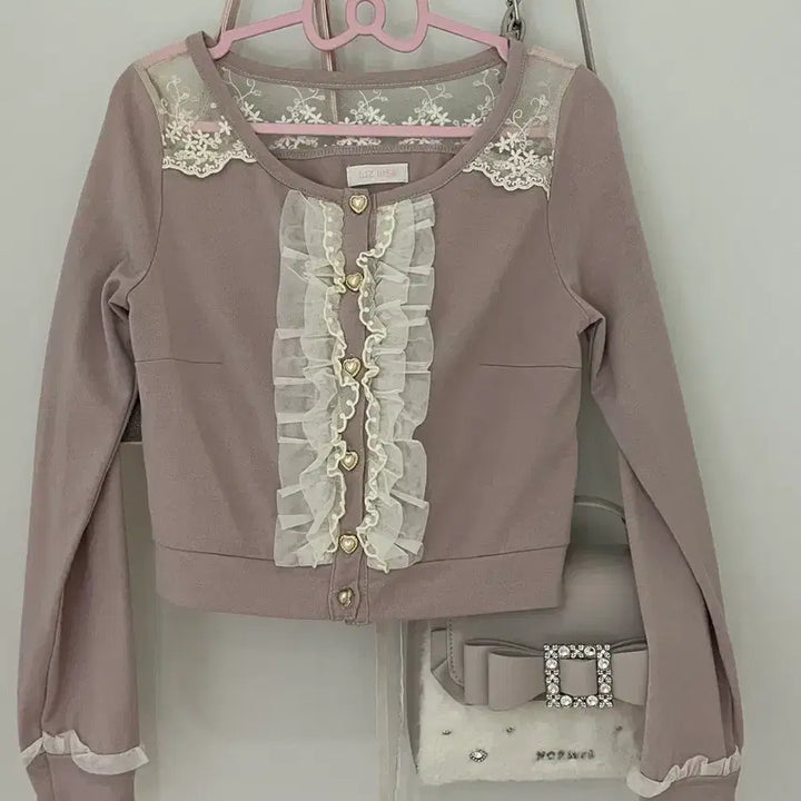 [BUNJANG] Liz Lisa Lace Crop Top / 리즈리사 레이스 크롭 탑