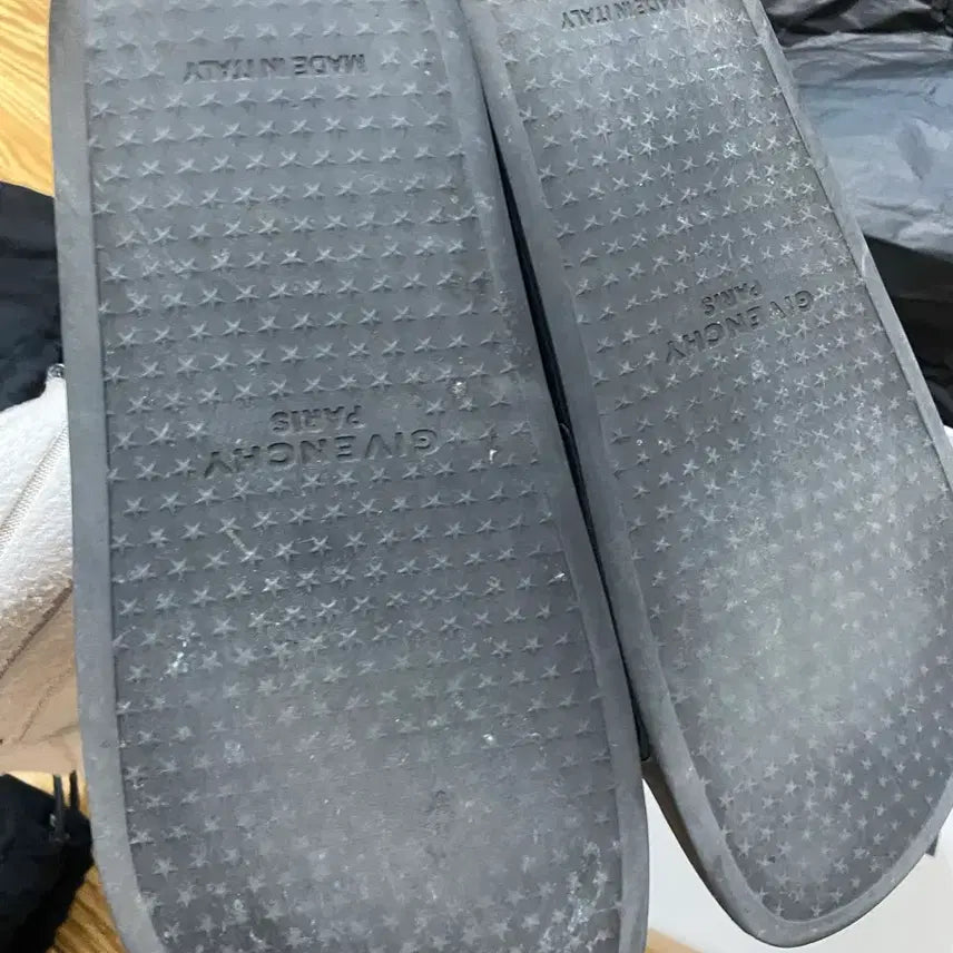 [BUNJANG] Givenchy Slippers - Size 37 / 지방시 슬리퍼 37사이즈