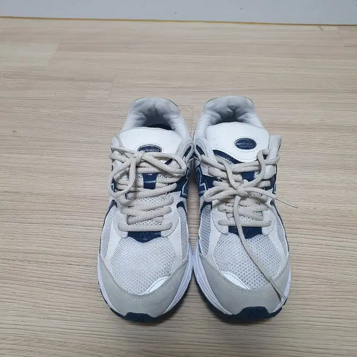 [BUNJANG] New Balance 2002R Sneakers 230 / 뉴발란스 2002R 운동화 230