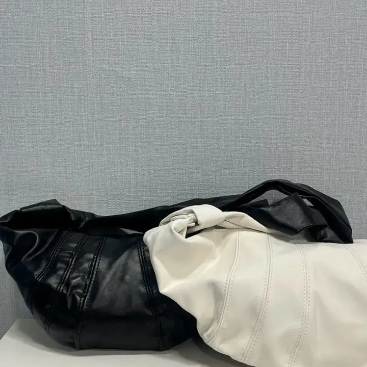 [BUNJANG] Croissant Bag Crossbody Bag / 크루아상 가방 흰색/검정/갈색 새것