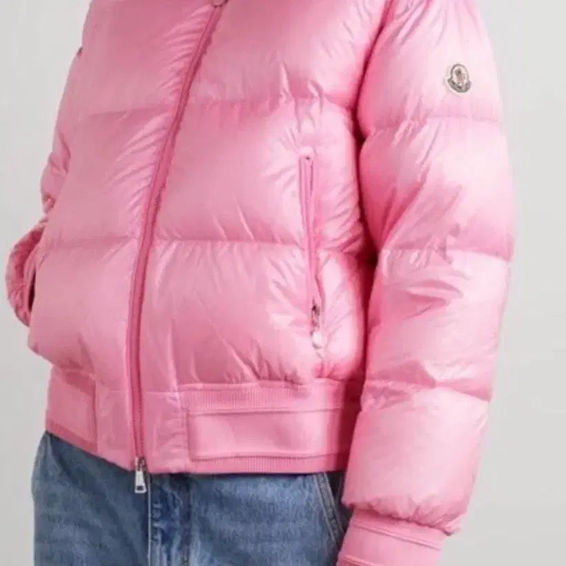 [BUNJANG] Moncler Merlat Bomber Short Down Padded Jacket Pink / 몽클레어 몽클레르 Merlat 다운 봄버 숏패딩 핑크 2