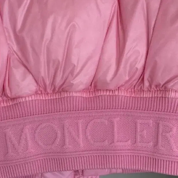 [BUNJANG] Moncler Merlat Bomber Short Down Padded Jacket Pink / 몽클레어 몽클레르 Merlat 다운 봄버 숏패딩 핑크 2