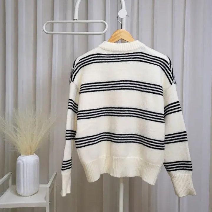 [BUNJANG] Oversized Stripe Knit Cardigan / 오버핏 도톰따뜻 심플 배색 스트라이프 니트 가디건
