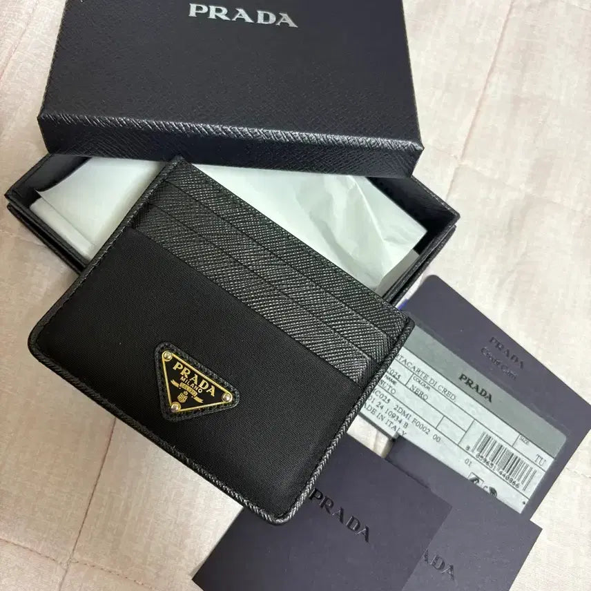 [BUNJANG] Prada Card Wallet (Full Package) / 프라다 카드지갑 블랙 풀박스
