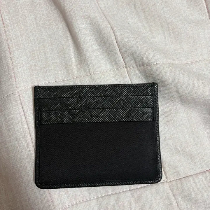 [BUNJANG] Prada Card Wallet (Full Package) / 프라다 카드지갑 블랙 풀박스