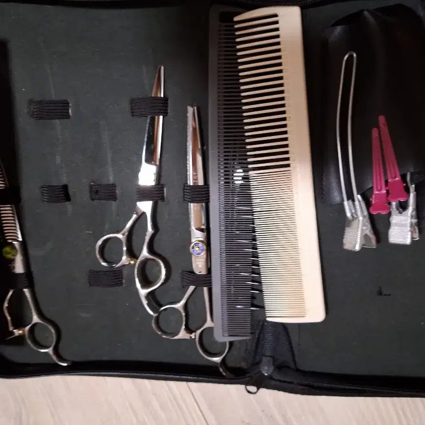 [BUNJANG] Hair Salon Scissors Set / #미용실재료#가위세트#빗#집게#가위오일#